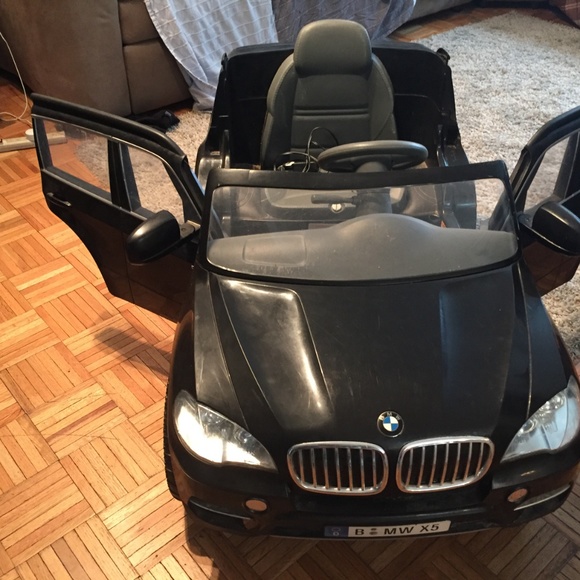 Ride-On Kids Car BMW X5 6V Battery Powered Toy - Picture 2 of 8